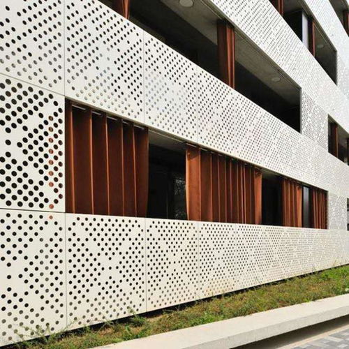 外墻圓孔鋁單板 廣東德普龍建材引領(lǐng)建筑裝飾新風(fēng)尚